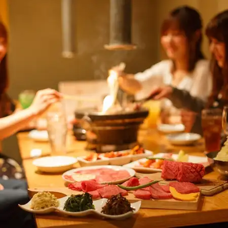 【女性人気No.1】全12種の肉&選べる〆付き!和牛ごちそうコース