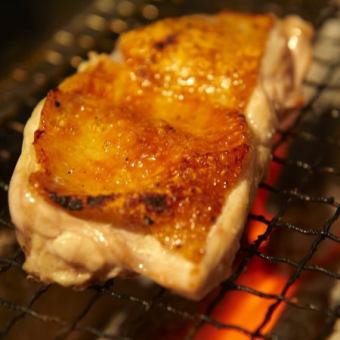 Nagoya Cochin Charcoal-grilled peach with skin