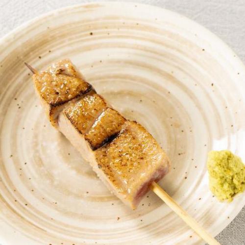 炙り本マグロ串