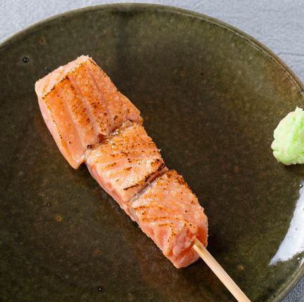 炙りサーモン串