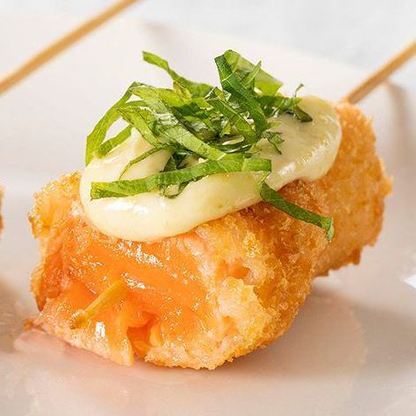 サーモンレアフライ串