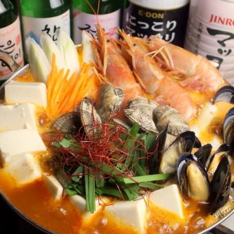 【当店オススメ】全6品　「海鮮スンドゥブ鍋」コース2時間飲み放題付き　4400円(税込)