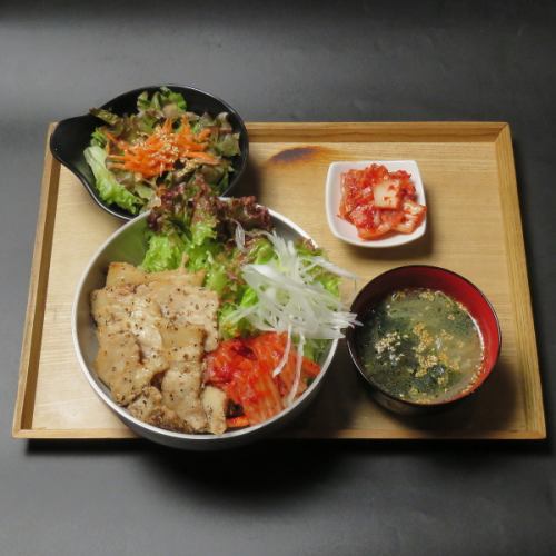 サムギョプサル丼