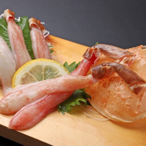 We are proud of the freshness that only a crab wholesaler can offer! [Crab sashimi] 2,600 yen (tax included)