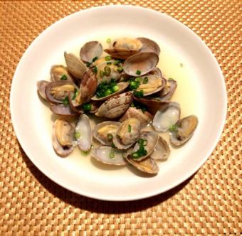 Clams with Butter/Sake Steamed Clams