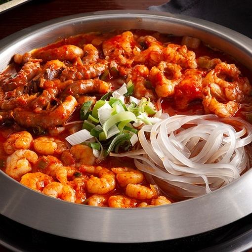 - Exquisite Nakgobse Course - 8 dishes in total, including 2 types of soy sauce and Korean fried food [2.5 hours all-you-can-drink]