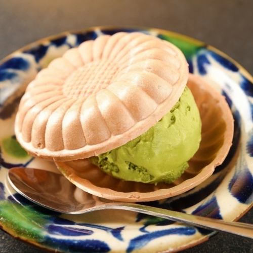 最中アイス(濃厚宇治抹茶、濃厚沖縄黒糖)