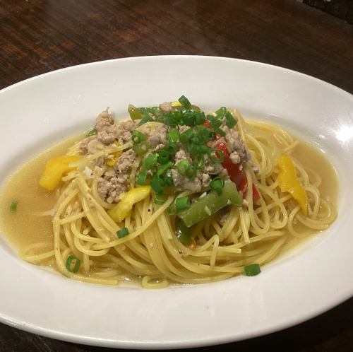 【1月】　合鴨挽肉とパプリカのジンジャーペペロンチーノ スパゲティ