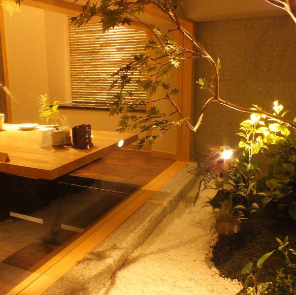 [Celebration of the anniversary / dinner / hospitality] Fine and refined Japanese space.You can use it slowly in a calm atmosphere.It is also popular for use at entertainments such as birthdays and anniversaries.An adult hideaway that enjoys seasonal Japanese food and Fukuoka specialties. . .Private room use up to 32 people!