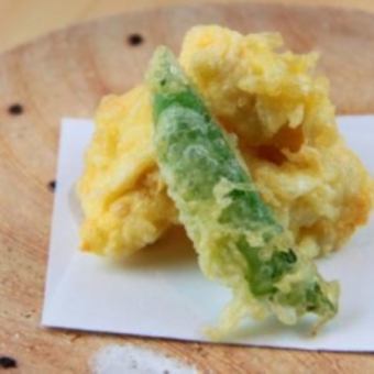 Raw yuba tempura with sea bream salt