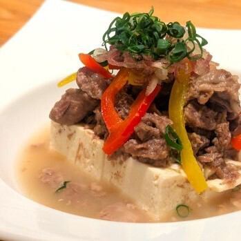 和牛すじの肉豆腐
