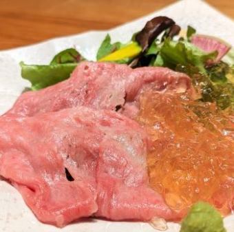 《九州No1ブランド和牛》伊万里牛の冷しゃぶ　出汁醤油ジュレ　わさびを添えて
