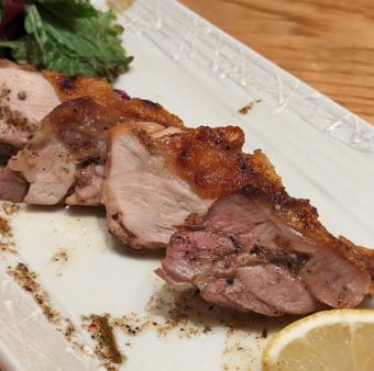 天草大王もも肉の黒こしょう焼き　燻製醤油のオイルソース