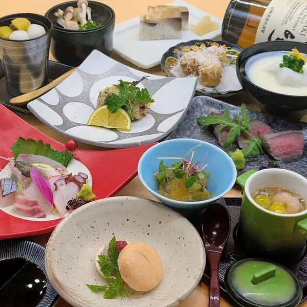 Japanese Cuisine 菜な 春吉店【公式】