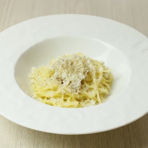 【ランチ】メインが選べる★季節のランチビュッフェ！2100円(税込)～※5/7～5/25までのご予約分