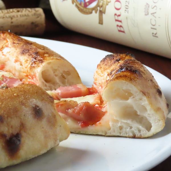 【明石で味わう“いま”を切り取ったイタリアン】進化系ピッツァコンテンポラーネア！カリッ、フワ、モチッ