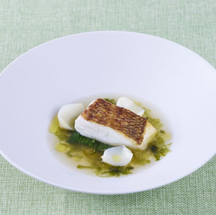 真鯛のポワレ あおさ海苔香る海のコンソメ仕立て Full