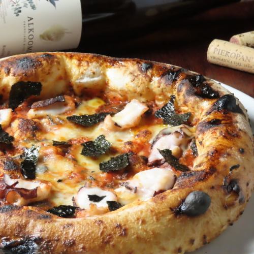 明石タコのピッツァ 明石海苔のトマトソース