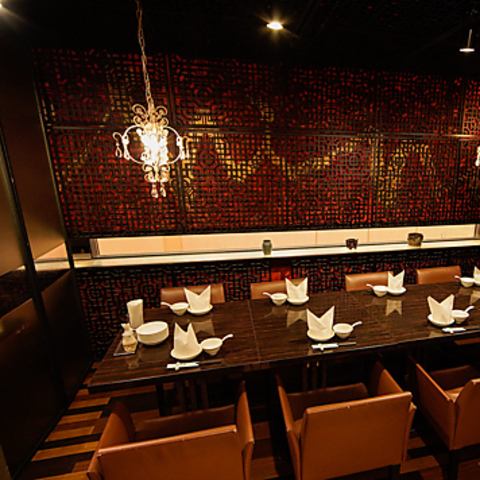 【少人数貸切、店内まるっと大人数貸切予約受付中】当店では、6名様~10名様規模の小中規模のご宴会や、店内まるっと貸切は70名様からご利用頂ける大人数貸切を承っております。結婚式の二次会や、同窓会、打ち上げなどご利用頂けます。また定休日だとしても相談に応じて承りますのでお気軽にお問合せ下さい。