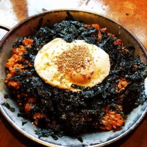 Stir-fried cartilage and kimchi fried rice