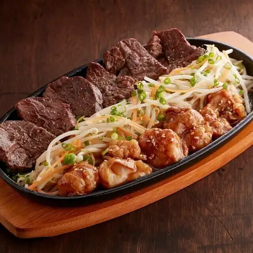 Domestic beef small intestine (100g) and skirt steak (80g)