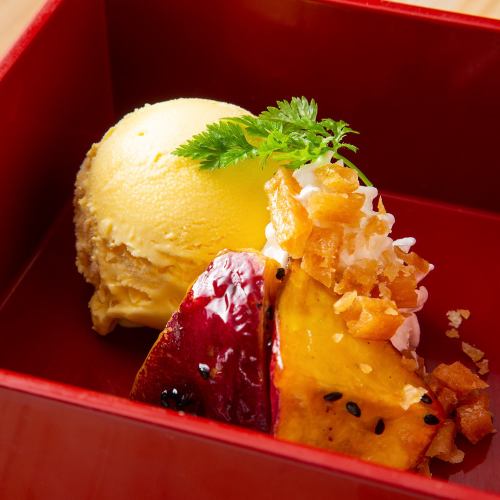 Grilled sweet potato ice cream and Daigaku sweet potato