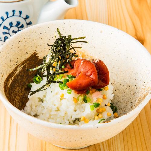 Various types of ochazuke (plum, cod roe, salted kelp)