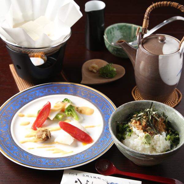 ランチの膳もリーズナブルに味わえる◎
