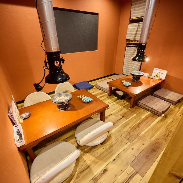 8～10名まで入れる大人数用のお座敷ございます！少人数宴会やご家族での利用も大歓迎☆お子様限定でドリンクプレゼントのクーポンもご用意しております♪(小学生まで)お座敷の落ち着ける空間でお食事をお楽しみいただけます！