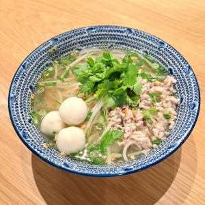クッティアオ ~海老のすり身団子と豚ひき肉ヌードル~