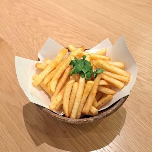 トムヤムポテトフライ