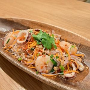 ヤムウンセン　～タイ風春雨サラダ～
