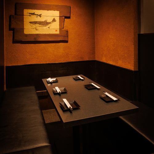 A private room with a sunken kotatsu table that can be used by small groups! You can put your feet down to reduce strain! If you are thinking of holding a banquet with a small number of people, please come to our restaurant!