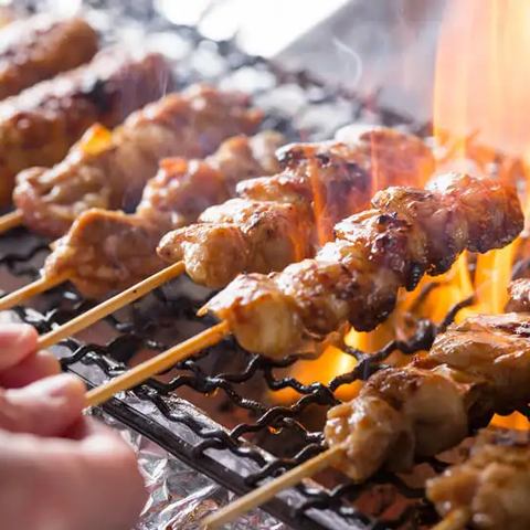 Exquisite skewered dishes brought out by charcoal grilling♪