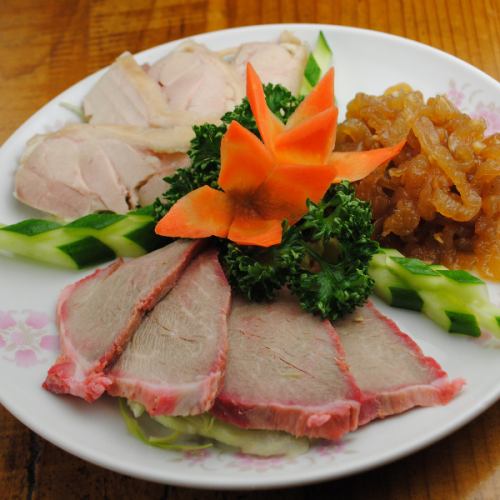 Assorted 3 kinds of Chinese cold dishes