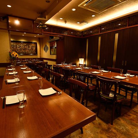There is also a private room that can accommodate 30 to 48 people!