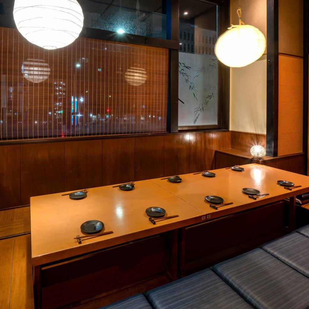 A horigotatsu seat that can be used for parties with a large number of people♪