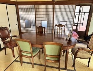 【２階席】床の間のある畳のお部屋にアンティークなテーブル席をご用意（6名まで）