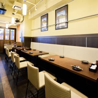 Our spacious restaurant can accommodate a wide variety of situations, so we can guide you according to your requests. You can enjoy a lively meal with friends, a relaxing time with your family, or a date with your partner or spouse. [Kamata, Ore no Yakitori, Charcoal Grill, Value for Money, Banquet, Girls' Party, Welcome/Farewell Party, Drinking Party, All-You-Can-Drink, Private Party]