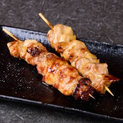 9. Thigh skewers (2 skewers) *Please choose either salt or sauce