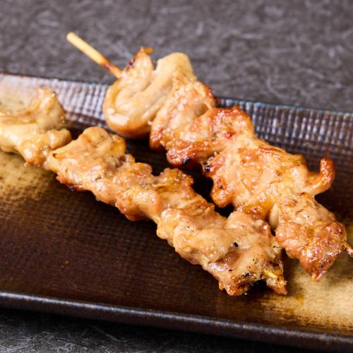 13. Neck meat skewers (2 skewers) *Please choose either salt or sauce