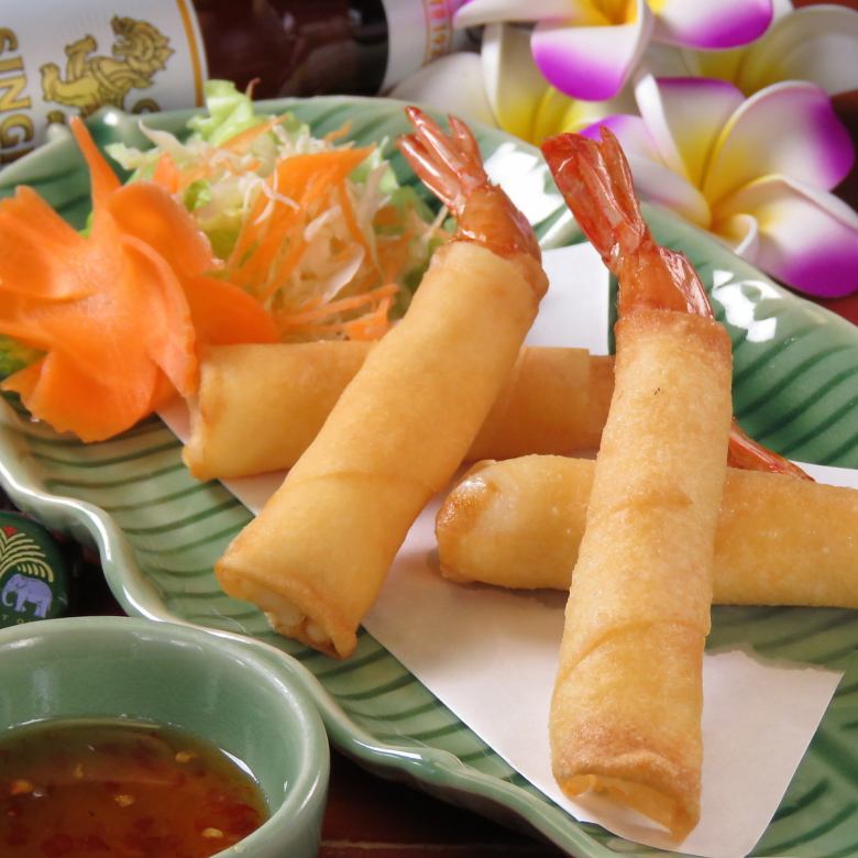 4 Thai-style shrimp fritters (Popiah Kun)