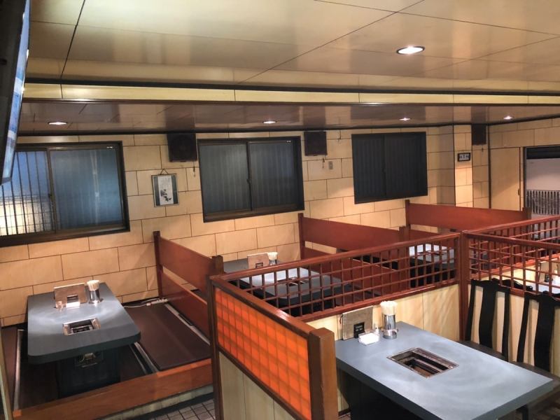 ≪Equipped with digging pits≫ We have 8 seats x 3 seats and 6 seats x 1 seats for you to enjoy yakiniku slowly! It is recommended for such things! Please spend a fun time while surrounding the table ♪ We accept online reservations until 17:00 on the day!