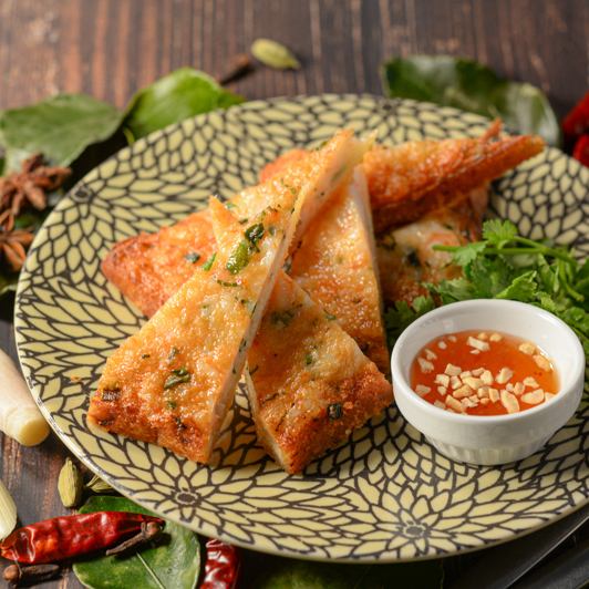 圧倒的人気N01 "エビトースト" 忘れられない味と食感!