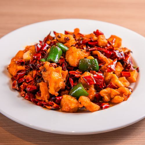 豚ホルモン唐辛子四川風炒め