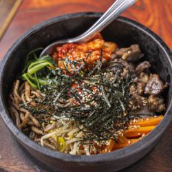 石焼きビビンバ