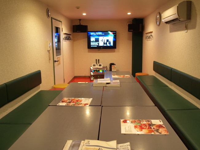 平日翌3時、週末翌5時迄。二次会・三次会のご予約受付中！