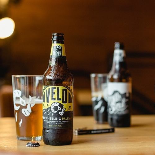 We offer a selection of carefully selected bottled beers from around the world.