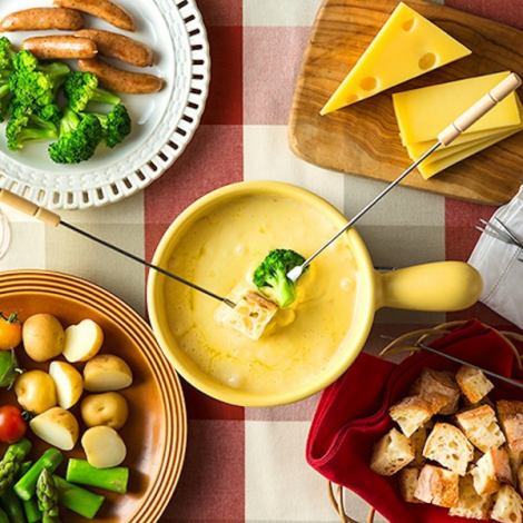 All-you-can-eat homemade cheese fondue! Enjoy the melting deliciousness to your heart's content