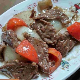 Stir-fried Beef with Black Pepper